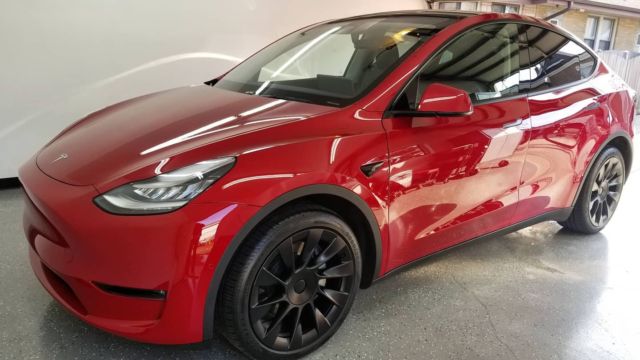 2021 Tesla Model Y came in for a one step correction, our 4-6yr Ceramic Coating and GlassParency applied to all glass!⁣
⁣
Contact us to schedule your vehicle next!⁣
⁣
773-827-9781⁣
⁣
#ericthedetailguy #detailersofinstagram #chicago #illinois #stickney #chicagodetailing #tesla #modely #model3 #ev #elon #electriccars #porsche #mercedes #bmw #maserati #lexus #audi #volvo #infiniti #jaguar #gm #vw #genesis #gtechniq #ferrari #corvette #mustang #dodge